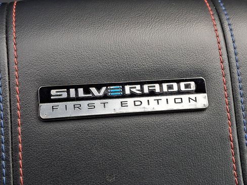 Certified 2024 Chevrolet Silverado EV RST image 28