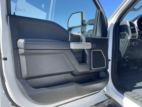 Used 2021 Ford F250 Lariat w/ Lariat Value Package image 22