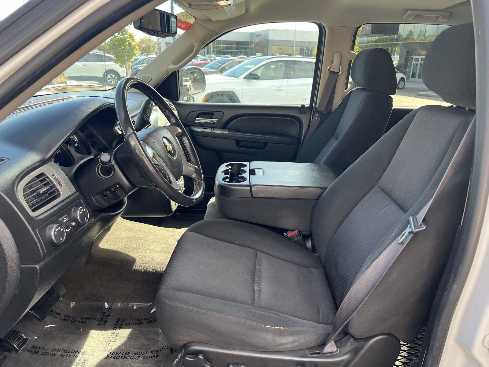 Used 2011 Chevrolet Avalanche LS AWD/4WD image 25