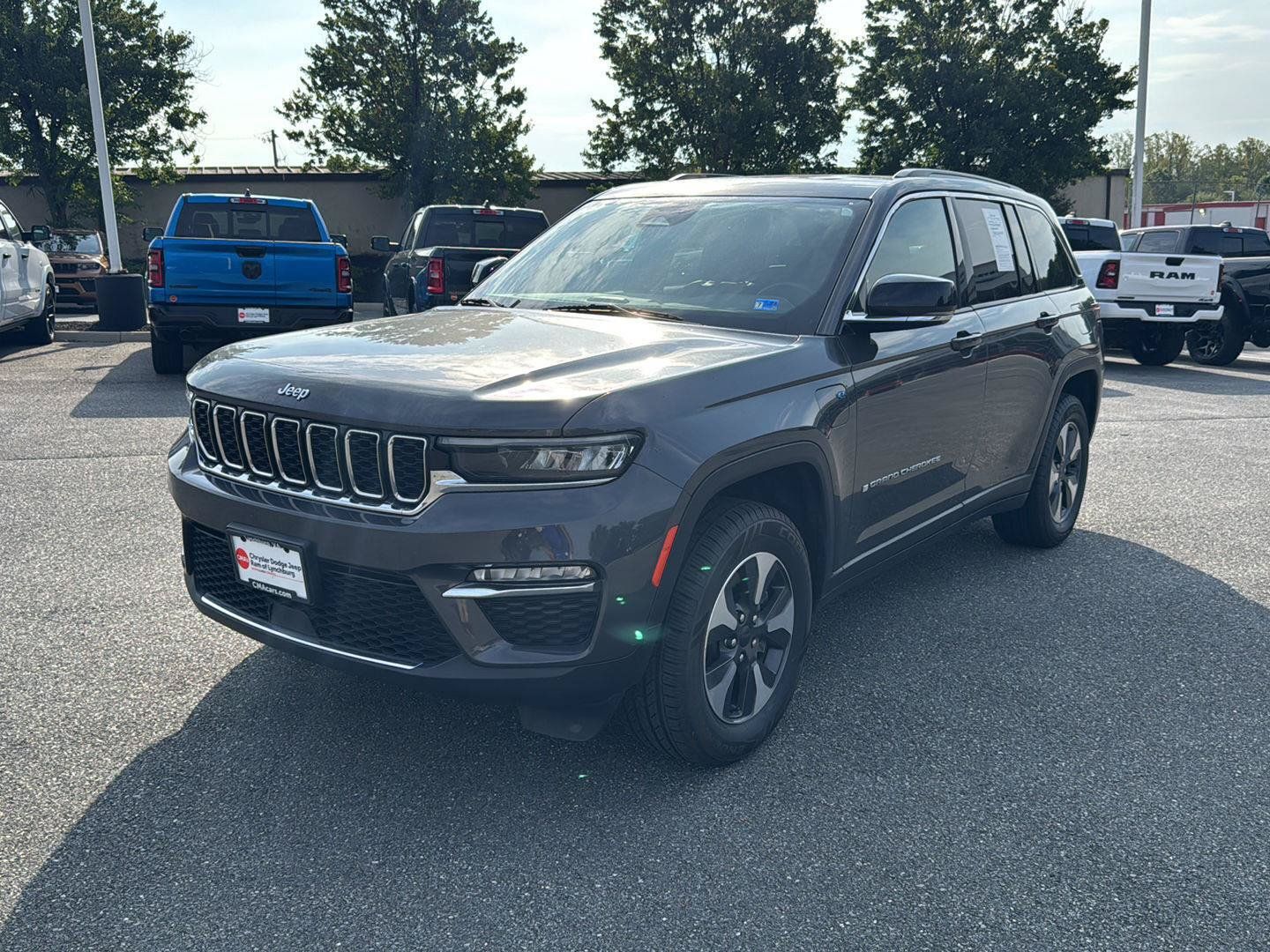 Used 2024 Jeep Grand Cherokee Limited 4xe AWD/4WD image 1