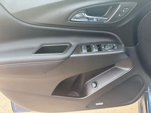 Used 2024 Chevrolet Equinox RS w/ RS Leather Package image 10