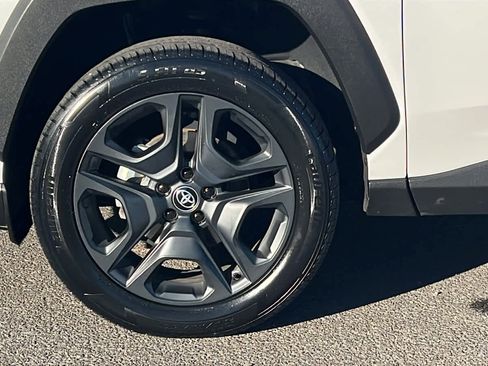 Used 2024 Toyota RAV4 Adventure image 9