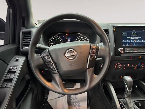 Used 2023 Nissan Frontier SV w/ Midnight Edition Package image 12