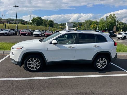 Used 2014 Jeep Cherokee Latitude FWD image 5