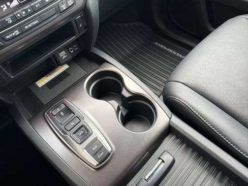 Used 2023 Honda Passport EX-L image 19