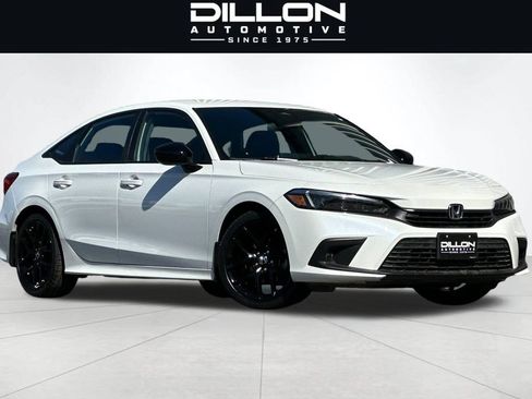 Used 2022 Honda Civic Sport image 1