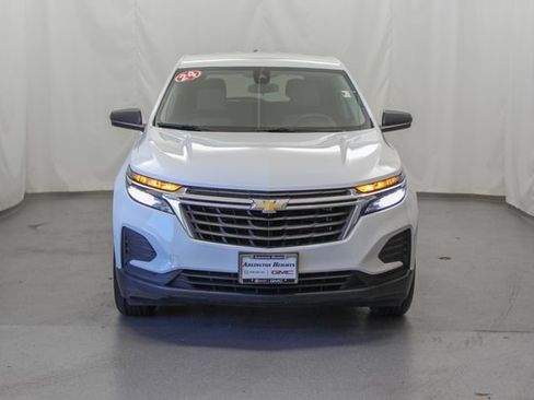 Used 2024 Chevrolet Equinox LS w/ LS Convenience Package FWD image 4