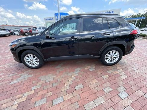 Used 2023 Toyota Corolla Cross LE FWD image 27