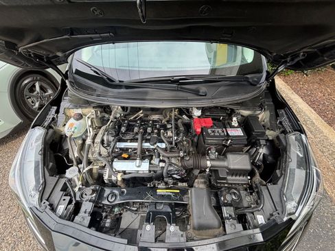 Used 2025 Nissan Versa SV image 30