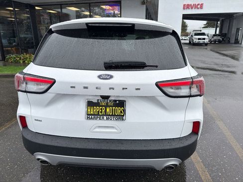 Used 2022 Ford Escape SE w/ Convenience Package image 5
