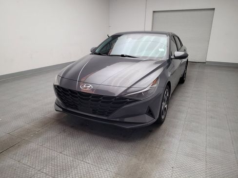 Used 2023 Hyundai Elantra SEL w/ Convenience Package FWD image 15