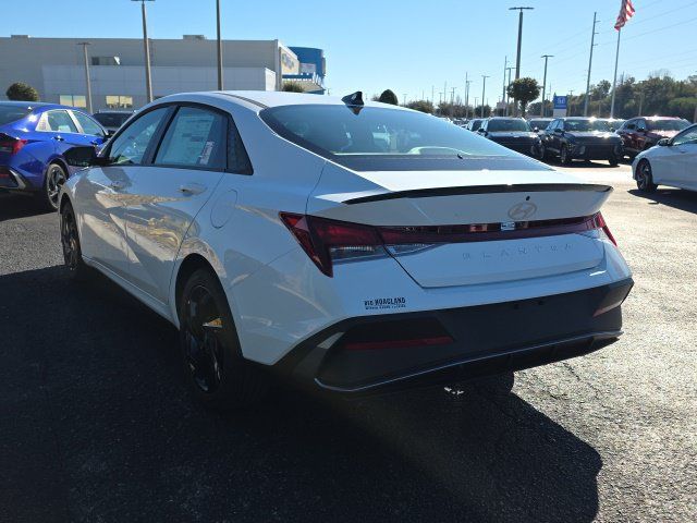 Used 2026 Hyundai Elantra Sport FWD image 3