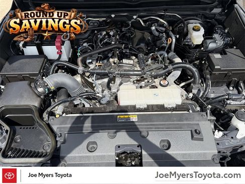 Used 2025 Toyota Tacoma Limited image 33