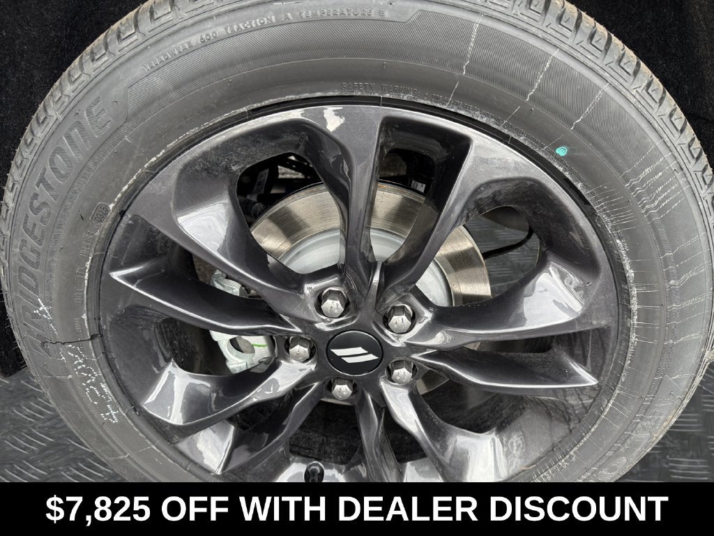 New 2025 Dodge Durango R/T w/ Blacktop Package AWD/4WD image 14