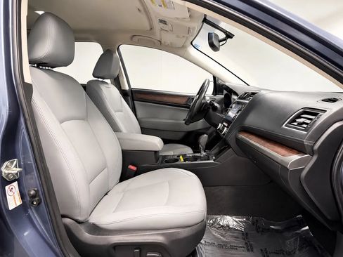 Used 2018 Subaru Outback 3.6R Limited w/ Popular Package #2 AWD/4WD image 26