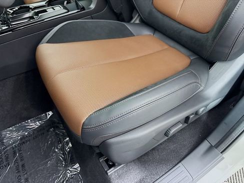 New 2026 Subaru Forester Touring AWD/4WD image 19