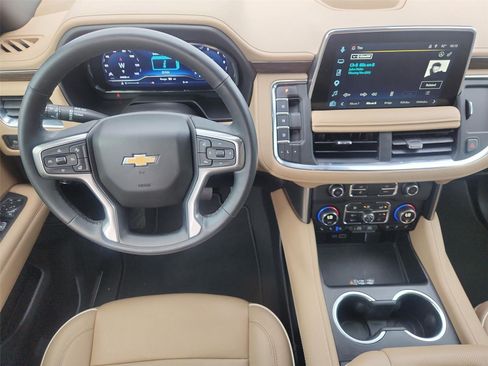 Used 2024 Chevrolet Tahoe Premier w/ Premium Package RWD image 11