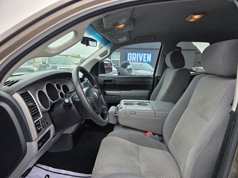 Used 2013 Toyota Tundra 2WD Double Cab w/ Tow Pkg image 9