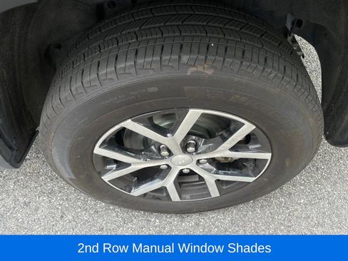 Used 2024 Jeep Grand Cherokee L Limited w/ Luxury Tech Group II AWD/4WD image 12