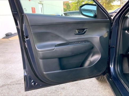 Used 2025 Hyundai Kona SEL FWD image 23