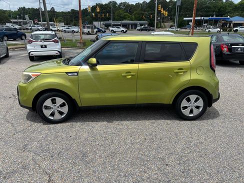Used 2015 Kia Soul FWD image 6