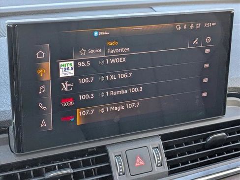 Used 2023 Audi Q5 2.0T Premium w/ Convenience Package image 13