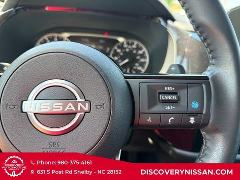 Certified 2024 Nissan Pathfinder SL FWD image 21