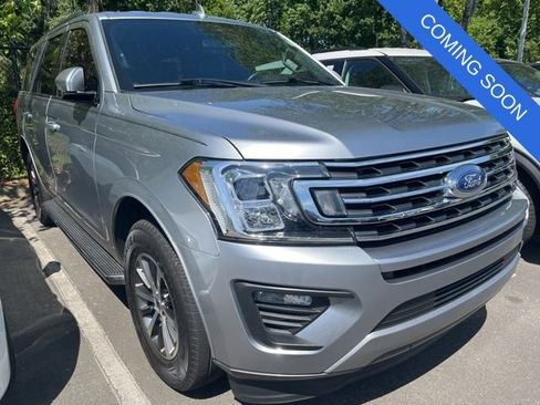 Used 2021 Ford Expedition XLT RWD image 2