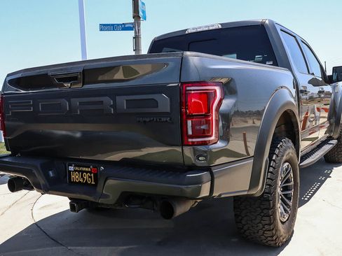 Used 2019 Ford F150 Raptor w/ Equipment Group 802A Luxury AWD/4WD image 18
