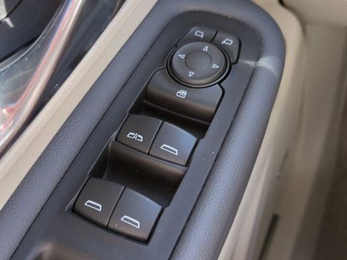 Used 2024 GMC Terrain Denali w/ Denali Premium Package image 24