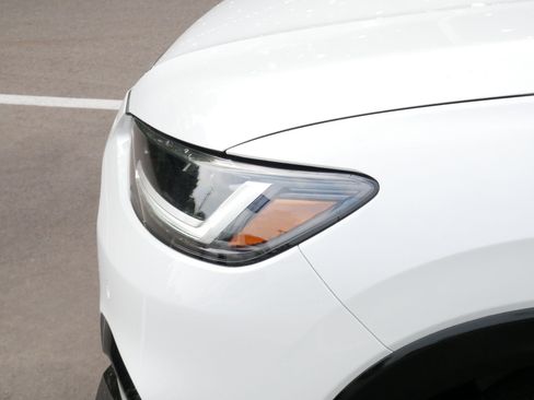 Certified 2024 Honda HR-V EX-L image 16