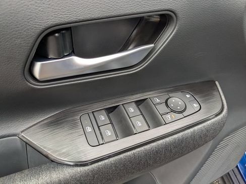 New 2026 Nissan Kicks SV w/ Cold Weather Package FWD image 11