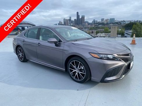 Certified 2024 Toyota Camry SE AWD/4WD image 1