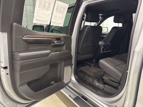 Used 2024 Chevrolet Silverado 1500 High Country w/ Technology Package image 33