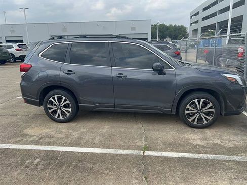 Used 2024 Subaru Forester Limited AWD/4WD image 2