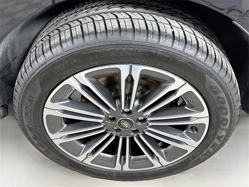 Certified 2026 Land Rover Range Rover Evoque S image 33