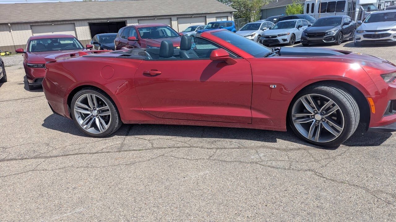 Used 2017 Chevrolet Camaro LT RWD image 10