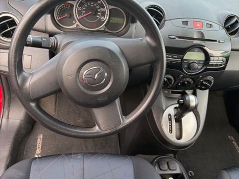 Used 2011 MAZDA MAZDA2 Sport image 4
