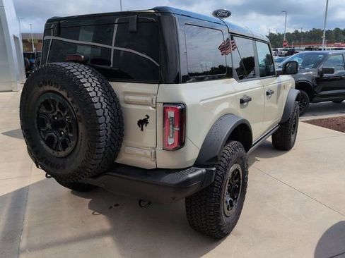Used 2025 Ford Bronco Badlands AWD/4WD image 4
