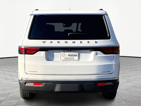Used 2022 Jeep Wagoneer Series III image 6
