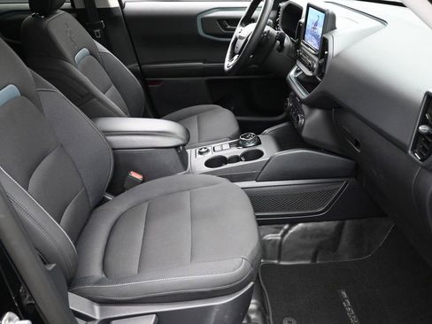 Used 2023 Ford Bronco Sport Badlands image 7
