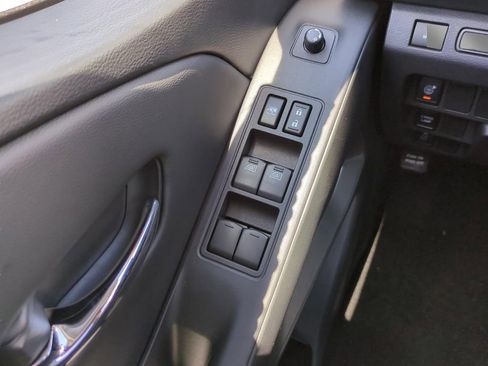 New 2026 Nissan Frontier 2WD Crew Cab image 18