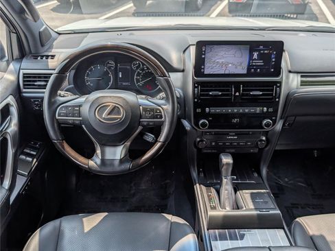 Used 2022 Lexus GX 460 Premium w/ Premium Plus Package AWD/4WD image 18