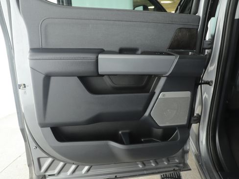 Used 2024 Ford F250 Lariat w/ Lariat Ultimate Package image 8