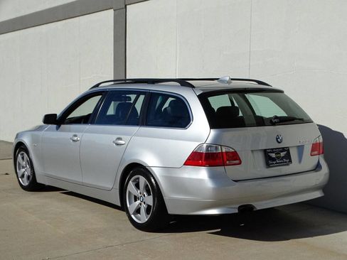 Used 2007 BMW 530xi Wagon image 28