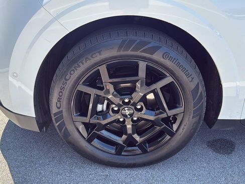Used 2025 Kia Carnival SX Prestige FWD image 16