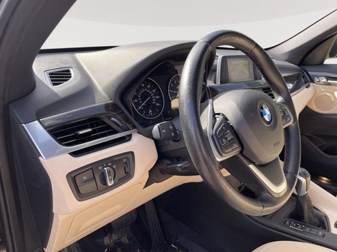 Used 2017 BMW X1 xDrive28i AWD/4WD image 25