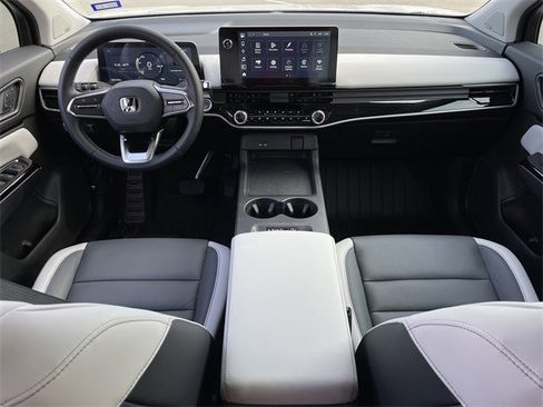 Used 2025 Honda Prologue Touring image 11