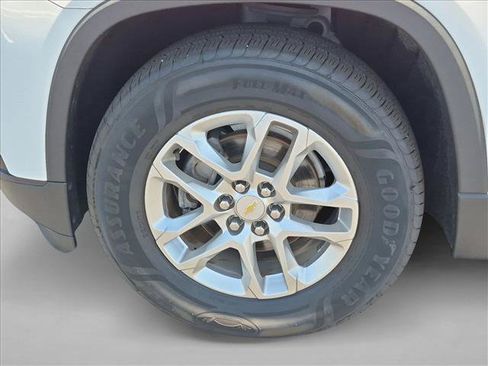 Used 2020 Chevrolet Traverse LS FWD image 21