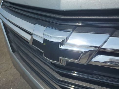 Used 2024 Chevrolet Equinox LT w/ LPO, Floor Liner Package FWD image 30